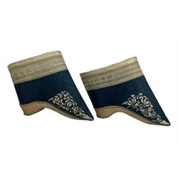 Pair of Chinese silk embroidered Lotus shoes, H14cm x L22cm 