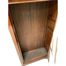 Late 19th century mahogany bookcase, two astragal glazed doors enclosing adjustable shelves raised on bracket supports 