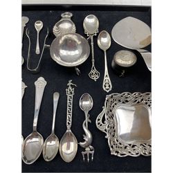 Set of six silver coffee spoons Birmingham 1956, silver caddy spoon, silver handled carvers and pastry slice, various English and continental spoons etc, weighable silver approx 14oz