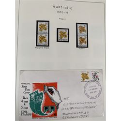 Great British and World stamps, including Queen Elizabeth II pre and post decimal, Australia, Tasmania, Cayman Islands, Malay, Malaysia, etc, housed in two stockbooks and four loose leaf albums