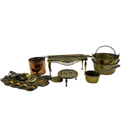 Collection of copper and brass ware to include horse brasses, trivets, brass saucepan, jam pans etc together with a set of six silver plated menu holders in the form of teapots