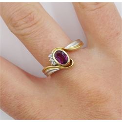 14ct white and yellow garnet and clear stone set dress ring, stamped 585