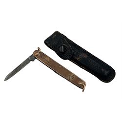 9ct gold mounted penknife, with two blades, Sheffield 1922, 7cm long