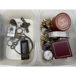 Citizen Quartz wristwatch, various other watches and assorted costume jewellery