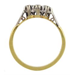 18ct gold three stone diamond ring, stamped