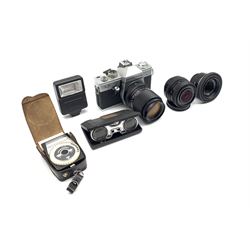 Praktica L2 camera with two Carl Zeiss lenses, Domiplan lens, folding binoculars and flash in Prinz bag 