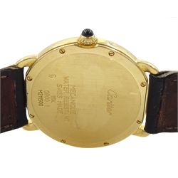 Cartier Ronde Louis Mecanique gentleman's 18ct gold manual wind wristwatch, Ref. 0900 1, serial No. M211500, silvered guilloche dial, with Roman numerals, hallmarked, on original leather strap with Cartier 18ct gold buckle, hallmarked