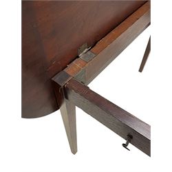 Early 20th century mahogany metamorphic campaign table, rounded D-ends with two additional leaves, the base with changeable length rails secured by locking fixtures, D-ends on hinges and the leaves are secured by hooks from the rails, on square tapering supports 

Longer rails: 122cm x 195cm
Shorter tails: 122cm x 150cm