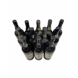 Warre's vintage port 2000, twelve bottles