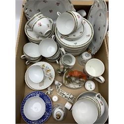 Art Deco Standard China tea set for six, set of six Japanese orange lustre coffee cups and saucers, Royal Worcester coffee cup, Japanese Satsuma bucket form vase and other ceramics in two boxes