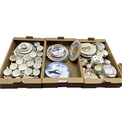 Commemorative cups, mugs and plates, collectors plates etc in three boxes