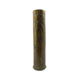 WW1 Trench Art brass shell case decorated with floral and branch decoration, dated 1918 H50.5cm 