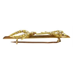 Victorian gold swallow bar brooch, both set with ruby eyes, in velvet lined box