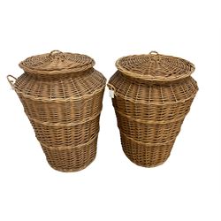 Pair wicker baskets (2)