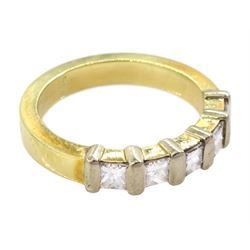 14ct gold five stone princess cut diamond ring, total diamond weight approx 1.00 carat