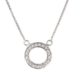 18ct white gold circular diamond pendant necklace, stamped 750