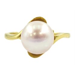 Mikimoto 18ct gold single stone cultured white / pink pearl ring, stamped