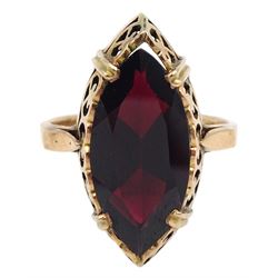 10ct gold single stone marquise shaped garnet ring, with pierced gallery