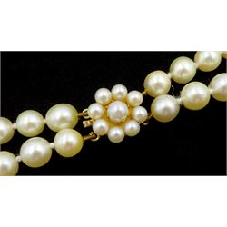 Double strand cultured pearl necklace, with 9ct gold pearl clasp