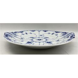 Royal Copenhagen 'Blue Lace' pattern fluted dish with moulded edging D32cm