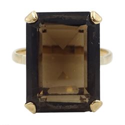9ct gold single stone rectangular cut smokey quartz ring