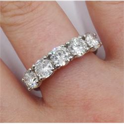 Platinum five stone round brilliant cut diamond ring hallmarked, total diamond weight approx 2.10 carat