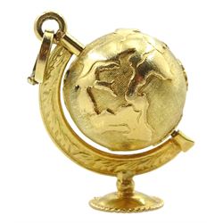 18ct gold globe pendant/charm, stamped 750