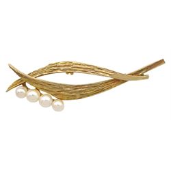 9ct gold pearl leaf brooch, hallmarked