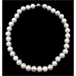 Single strand cultured white pearl necklace, with 9ct white gold ball clasp, stamped 375