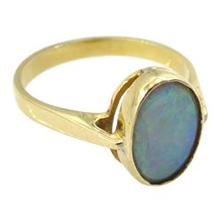 15ct gold single stone opal ring