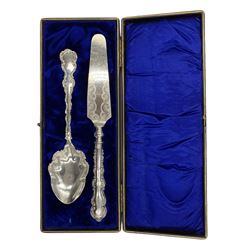 Set of six silver coffee spoons with apostle finials Sheffield 1925 Maker Cooper Bros., early Victorian silver long handled caddy spoon and pair of plated servers, all cased