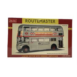 Sun Star Routemaster limited edition 1:24 scale bus 2906 SRM 25-850 DYE: Queen's Silver Jubilee-Woolworth, boxed