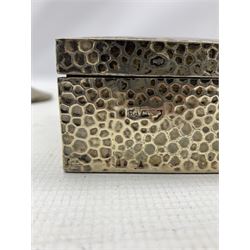 Hammered silver cigarette box 13cm x 9cm, silver capstan inkwell and a silver cigarette case 4.7oz weighable silver