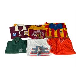 Footballing, sporting, music and other clothing including Leeds United cap, rosettes, flag,  Celtic scarves etc 