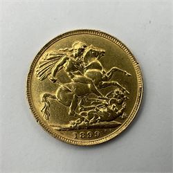 Queen Victoria 1899 gold full sovereign coin, housed in a modern case