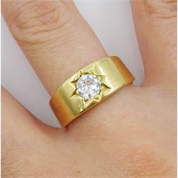 Early 20th century gold gypsy set single stone old cut diamond ring, diamond approx 0.45 carat