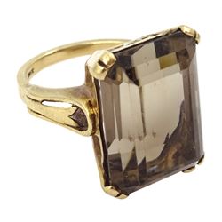 10ct gold single stone emerald cut smokey quartz ring, stamped 10K