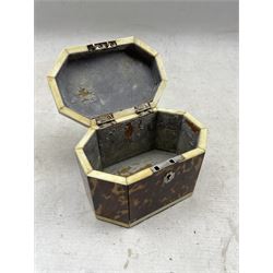 Early 19th century tortoiseshell tea caddy of octagonal design, inlaid with ivory stringing and with pagoda cover W13cm