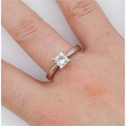 Platinum single stone princess cut diamond ring, hallmarked, diamond 0.75 carat