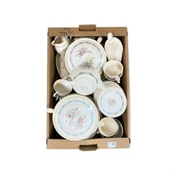 Royal Doulton Fairfield pattern dinner and tea service 44 pieces
