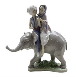 Lladro figure 'Hindu Children' no. 5352, H23.5cm, sculpted by Jose Puche