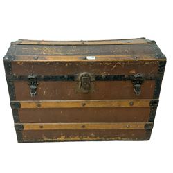 Late 19th to early 20th century travelling trunk, dome top hinged lid