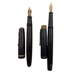 Parker Duofold fountain pen with 14k nib and a De La Rue Onoto the pen fountain pen with 14k nib (2)