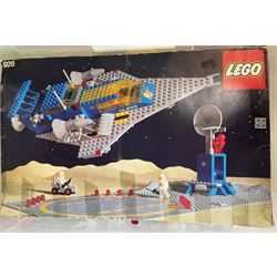 Lego Space Cruiser 928 (not checked for completeness)