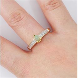 9ct gold pear shaped opal ring, hallmarked 