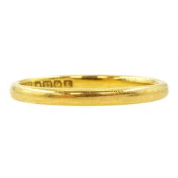 22ct gold band ring, hallmarked Birmingham 1935