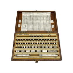 Rolls Royce interest, a gauge block set by Pitter Gauge and Tool Co. Ltd with Rolls Royce label to the lid 