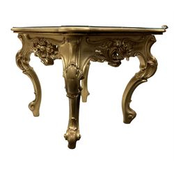 Italian Rococo style gilt square lamp table, shaped top over cartouche and foliate apron raised on scrolling cabriole supports, retailed by Silik Lo Stile Di Classe 