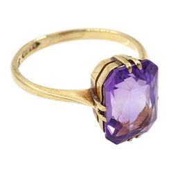 Early 20th century gold single stone amethyst ring, stamped 9ct