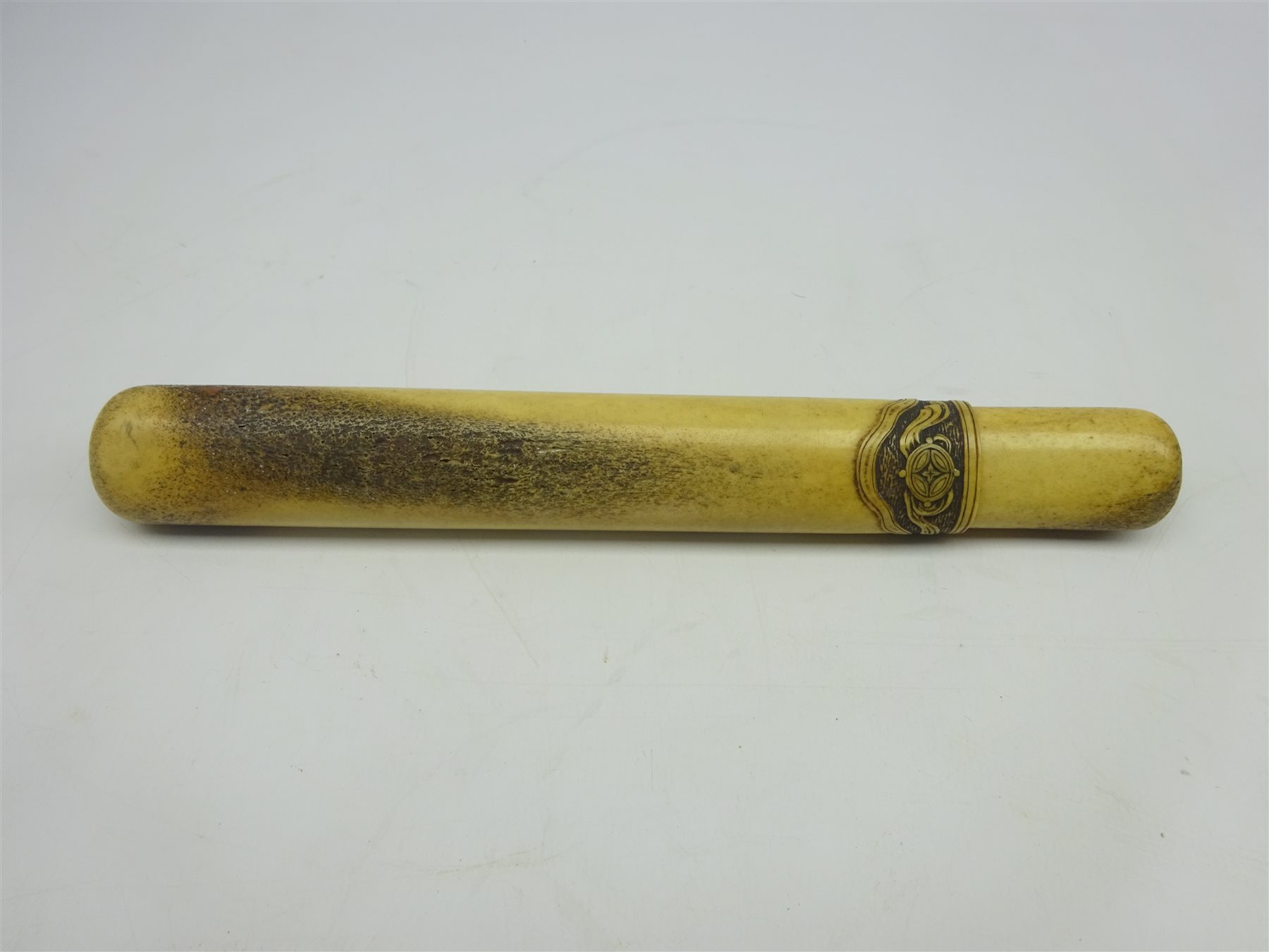 Another Stag Antler pipe case Edo period (19th Century) carved with ...